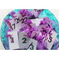 Adventskalender | Gemischter Edelstein Getrommelt 25 Stück Geschnitzte Sternstücke Kristallkalender Weihnachtsgeschenk Kristall Set Mystery Box Adventskalender | Gemischter Edelstein Getrommelt 25 Stück Geschnitzte Sternstücke Kristallkalender Weihnachtsgeschenk Kristall Set Mystery Box von GeodeCrystalz