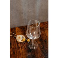 Personalisiertes Weinglas, Gravur Im Fuß Personalisiertes Weinglas, Gravur Im Fuß von GeortnetesAllerlei