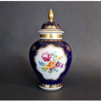 Wunderschöne Vintage Deckelvase - Schumann Arzberg Floral Bavarian China Mande in Germany Kobalt Blau Porzellan Vase Top 24, 5 cm von GermanVintageGifts