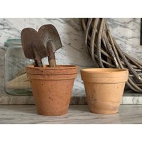 2 Alte Pflanztöpfe/Blumentöpfe Kleiner Blumentopf Pflanztopf Für Geranien Tontopf Anzucht Pflanzen Balkon von Gernewieder
