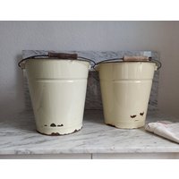2 Alte Wassereimer/Sandfarbener Eimer Aus Emaille 2Er Set Emailleeimer Beige 10 Liter von Gernewieder