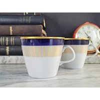 2 Kaffeetassen Oder Teetassen Mit Kobaltblau Und Goldrand/Alte Tassen Lichte Porzellan 2 Kaffeetassen Oder Teetassen Mit Kobaltblau Und Goldrand/Alte Tassen Lichte Porzellan von Gernewieder