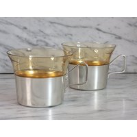 2 Vintage Teegläser Im Halter/60Er Jahre Getöntes Glas Und Eloxiertes Aluminium Silberfarben von Gernewieder