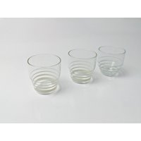 3 Kleine Likörgläser/Schnapsgläser Konvolut Gestreifte Gläser Für Shots Vintage Shot 3 Kleine Likörgläser/Schnapsgläser Konvolut Gestreifte Gläser Für Shots Vintage Shot von Gernewieder