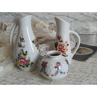 3 Kleine Vasen Im Set/Vintage Konvolut in Weiß Mit Blumendekor von Gernewieder