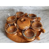 6 Teegläser Im Halter Mit Tablett Und Zuckerdose/Vintage Teetassen 60Er Jahre Glas Holz Mid Century von Gernewieder