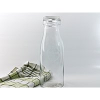 Alte 1 Liter Weck Flasche Mit Deckel Milchflasch/Saftflasche Limonade Literflasche Glasflasche 24, 5cm | 9.6" Hoch Alte 1 Liter Weck Flasche Mit Deckel Milchflasch/Saftflasche Limonade Literflasche Glasflasche 24, 5cm | 9.6" Hoch von Gernewieder