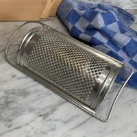 Alter Küchenreibe/Reibe Käsereibe Raspel Veb Cromefa Alter Küchenreibe/Reibe Käsereibe Raspel Veb Cromefa von Gernewieder