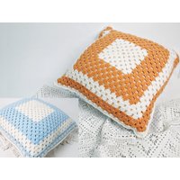 Buntes Kissen Mit Gestricktem Bezug/Retro Sofakissen Vintage Wurfkissen Kuschelkissen Boho 35 X cm von Gernewieder