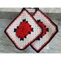 Ein Paar Gehäkelte Topflappen/2 Stück Untersetzer Handarbeit Landhaus Vintageküche von Gernewieder