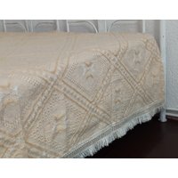 Gewebte Tagesdecke - Bettüberwurf Pastell Beige/Weiß von Gernewieder