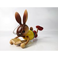 Großer Liegender Hase Mit Buch Und Brille Erzgebirge/Osterdeko Holzfigur Holzdrechslerei 16.0 cm 6.3" Sammelfigur Großer Liegender Hase Mit Buch Und Brille Erzgebirge/Osterdeko Holzfigur Holzdrechslerei 16.0 cm 6.3" Sammelfigur von Gernewieder
