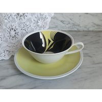 Hübsche Kaffeetassen/Alte Tasse Teetasse Sammeltasse Weimarer Porzellan 1960Er Jahre Mid Century Hübsche Kaffeetassen/Alte Tasse Teetasse Sammeltasse Weimarer Porzellan 1960Er Jahre Mid Century von Gernewieder