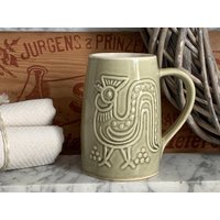 Keramik Krug Aus Den 60Ern Fisch - Oder Hahn Dekor/Vintage Bierkrug Mid Century Humpen von Gernewieder