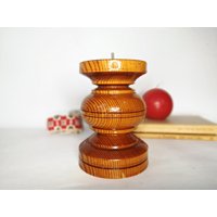 Kerzenständer Aus Gedrechseltem Holz/Mid Century, Säulenkerzenständer, Kerzenhalter 13cm von Gernewieder