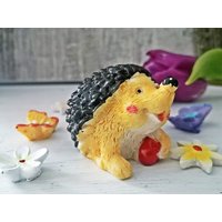 Kleiner Igel/Kitsch Keramik Figur, Miniatur, Mini von Gernewieder