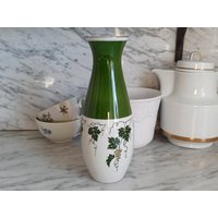 Retro Vase Weinlaub - Dekor/Porzellan Wagner & Apel von Gernewieder