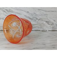 Vintage Weinglas Aus Kristall/Sammlerglas Solitaire Orangefarbenes Überfangglas Kristallglas von Gernewieder