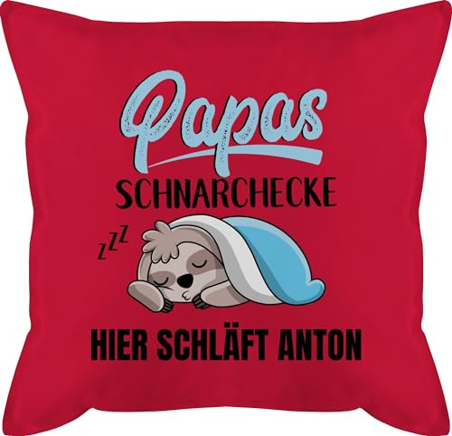 Kissen 50x50 - Papas Schnarchecke - Geschenk Papa Weihnachten Geburtstag Vatertag Geschenkidee - 50 x 50 cm - Rot - schnarch Geschenke für schnarcher Schnarchen Vater kopfkissen faultier Name von Geschenk mit Namen personalisiert by Shirtracer