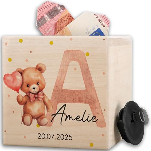Spardose - Holzspardose Initialen Bär mit Name und Datum I Geldgeschenk Sparbüchse Holz Mädchen I Anfangsbuchstabe Geschenk Taschengeld zur Geburt - 10x10cm - Holz - Buchstaben von Geschenk mit Namen personalisiert by Shirtracer