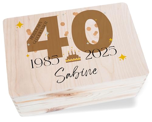 Erinnerungsbox - Holzkiste zum 40. Geburtstag Geschenkbox mit Namen für Männer & Frauen | Zum 40ten Geldgeschenke | Geschenkverpackung 40er Geburtstag - 30 x 20 x 14 - Holz - geburtstagsbox 40 von Geschenk mit Namen personalisiert by Shirtracer