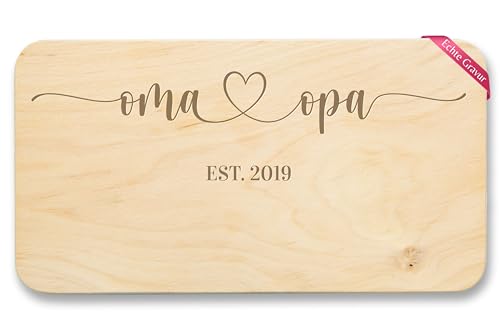 Frühstücksbrettchen Holz Natur - Oma und Opa est I Schwangerschaft verkünden Geschenk Großeltern I Geschenkideen werdende Großeltern - 22x12 - Holz - holzbrett oma&opa geschenke Frühstücksbrettchen Holz Natur - Oma und Opa est I Schwangerschaft verkünden Geschenk Großeltern I Geschenkideen werdende Großeltern - 22x12 - Holz - holzbrett oma&opa geschenke von Geschenk mit Namen personalisiert by Shirtracer