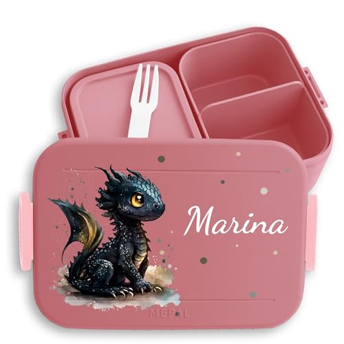 Kinder Bento Box Midi für Mepal Bentobox - Brotbox süßer Drache mit Namen Lunchbox Nachtdrache Vesperbox Dragon I Drachen I Drachenzähmen - 900 ml - Rosa - frühstücksbox schule junge Kinder Bento Box Midi für Mepal Bentobox - Brotbox süßer Drache mit Namen Lunchbox Nachtdrache Vesperbox Dragon I Drachen I Drachenzähmen - 900 ml - Rosa - frühstücksbox schule junge von Geschenk mit Namen personalisiert by Shirtracer