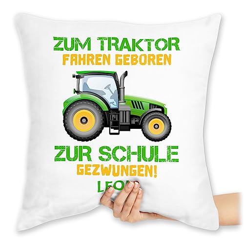 Kissen 40x40 Zierkissen - Zum Traktor fahren geboren zur Schule gezwungen - 40 x 40 cm - Weiß - kuschelkissen trecker bulldog sitzkissen traktorkissen kinder landwirtschaft kinderkissen bauer von Geschenk mit Namen personalisiert by Shirtracer