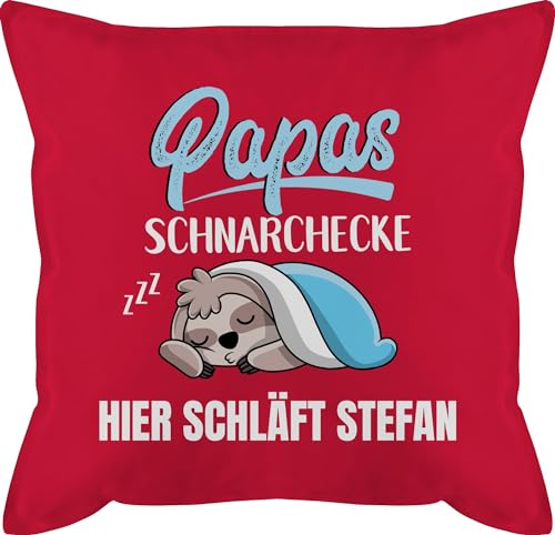 Kissen 50x50 - zum Vatertag - Schnarchen Papa Schnarchplatz Papas Schnarchecke - 50 x 50 cm - Rot - Vatertagsgeschenk personalisierte Geschenke Vater füllung schnarch für Papa... personalisiertes von Geschenk mit Namen personalisiert by Shirtracer