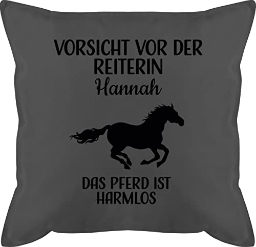 Kissen 50x50 - Pferde - Vorsicht vor der Reiterin - Name - das Pferd ist harmlos - 50 x 50 cm - Grau - pferdezubehör pferdekissen mädchen Horse personalisierte pferden Pferde+Kissen reiterzubehör von Geschenk mit Namen personalisiert by Shirtracer