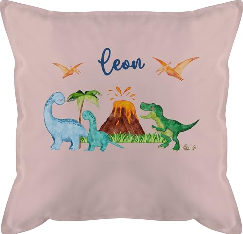 Kissen 50x50 - Dinosaurier Dino Dinos - 50 x 50 cm - Hellrosa - Kinder personalisiertes saurier Dinosaurs personalisierte Tier Tiere Name Tieren wütender personalisierter und Einschulung Schulkind von Geschenk mit Namen personalisiert by Shirtracer