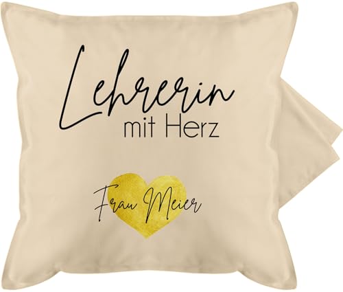 Kissenbezug - Kissen - Abschiedsgeschenk Lehrerin mit Herz mit Name | Abschied Lehrerinnen Geschenk Dankeschön Lehrerinnen - 50 x 50 cm - Beige Natur - für fur Teacher lehrerinen klassenlehrerin Kissenbezug - Kissen - Abschiedsgeschenk Lehrerin mit Herz mit Name | Abschied Lehrerinnen Geschenk Dankeschön Lehrerinnen - 50 x 50 cm - Beige Natur - für fur Teacher lehrerinen klassenlehrerin von Geschenk mit Namen personalisiert by Shirtracer