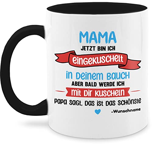 Tasse Tassen 325ml - Schwangerschaft - Liebe Mama jetzt bin ich eingekuschelt in deinem Bauch I Geschenk werdende Mama - 325 ml - Schwarz - schwanger geschenke für schwangere fuer von Geschenk mit Namen personalisiert by Shirtracer