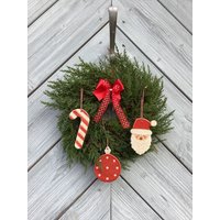Weihnachtsanhänger Keramik Nikolaus Weihnachtskugel Zuckerstange von GeschenkArt