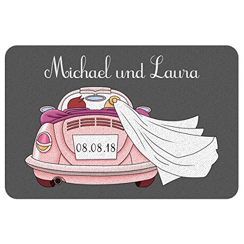 Geschenke 24 Fußmatte zur Hochzeit mit Automotiv in Rosa: Fußabtreter mit Namen von Braut und Bräutigam + Hochzeitsdatum personalisiert von Geschenke 24