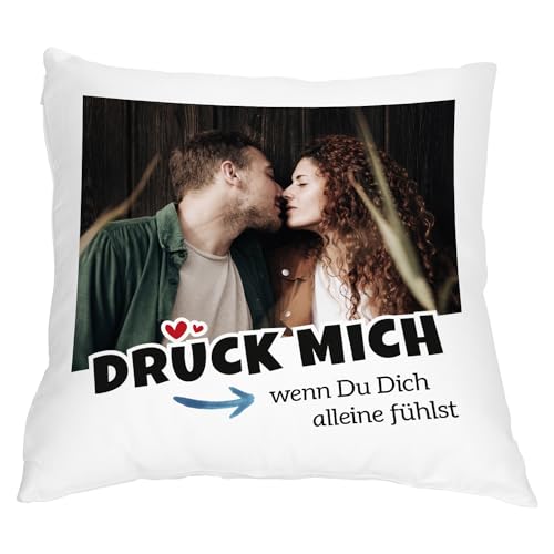 Geschenke 24 | Romantisches Foto-Kissen Drück Mich | personalisiert mit einem Wunschfoto | Kuschelkissen | Schmusekissen | Dekogeschenk | 40 x 40cm | Geschenkidee für Männer und Frauen von Geschenke 24