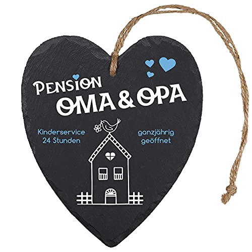 Geschenke 24 Schieferherz Oma und Opa Pension (Blau) - Schiefertafel zum Aufhängen, Schiefertafel mit Spruch - Schieferplatte Eingangstür Haustür - Weihnachtsgeschenke für Oma und Opa von Geschenke 24