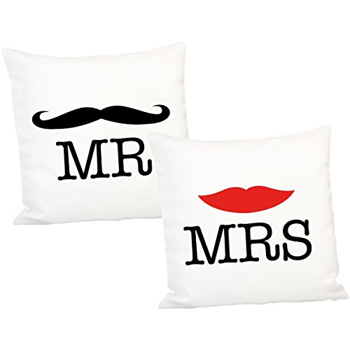 Geschenke 24: Hipster-Kissen Set für Ehepaare (Mr & Mrs (ohne Personalisierung)): Zierkissen Schnurrbart und Kussmund von Geschenke 24