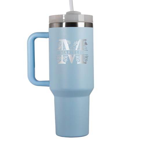 Großer Trinkbecher mit Strohhalm Personalisiert | 1200ml Thermobecher mit Deckel und Strohhalm | Trinkflasche mit Gravur | Spülmaschinenfest | Geschenkidee Ostergeschenke für Frauen | Blau Monogramm von Geschenke 24