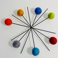 Filzkugel-Blumen 7Er Set 15cm Stiellänge Türkis-Rot-Orange von GeschenkeAusWolleDe