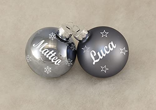 Weihnachtskugel mit Wunschname - schöner Weihnachtsschmuck für den Weihnachtsbaum - steinblau von Geschenketorten-Gebhardt