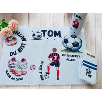 Personalisierte Schreibtischunterlage Mit Name & Wunschmotiv-Rutschfest-Geschenk Schulstart Für Kinder - Meerjungfrau, Dino, Fußball, Einhorn von Geschenkezauber2Shop
