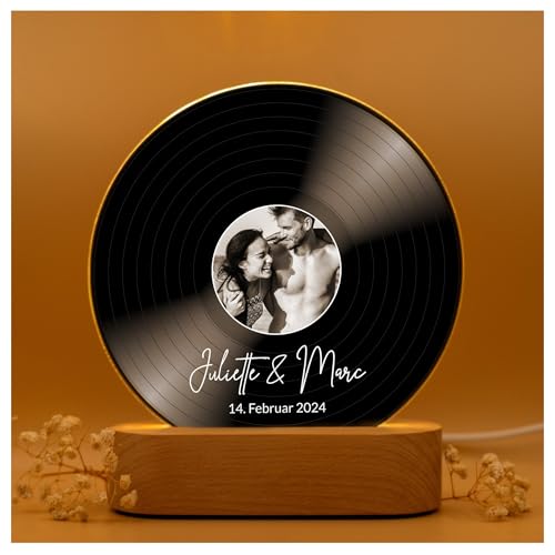 Geschenkfreude Acrylglas Foto personalisiert - UV-Druck - LED Fotogeschenke selbst gestalten in Schallplatten Optik - Valentinstags Geschenke für Ihn und Sie - Paargeschenke - Nachtlicht Geschenkfreude Acrylglas Foto personalisiert - UV-Druck - LED Fotogeschenke selbst gestalten in Schallplatten Optik - Valentinstags Geschenke für Ihn und Sie - Paargeschenke - Nachtlicht von Geschenkfreude