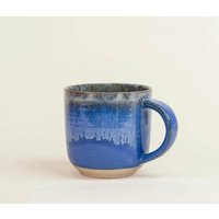 Großer Becher Tasse Lagrima Blau Verlaufend 400Ml - Keramik Teetasse Kaffeebecher Keramikbecher Handgemacht in Portugal von Geschirrkultur