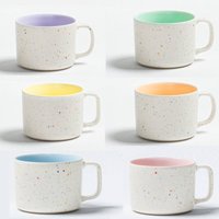 Großer Keramik Becher, Tasse, Kaffeetasse Teetasse "Breeze Party" Mug 450Ml Weiß Mit Sprenkeln Handgemacht in Portugal von Geschirrkultur