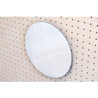 Kreisförmiger Wandspiegel Für Schlafzimmer Mit Stecktafel von GetQuark