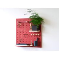 stecktafel-Lochplatte 48 X cm - Wandregal Für Büro, Esszimmer, Wohnzimmer Valchromat Rot von GetQuark