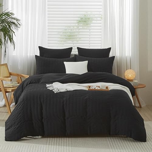 Gezu Seersucker Bettwäsche 135x200cm 4teilig Schwarz Wendebettwäsche Streifen Geprägt Streifen Bettwaren-Set Gebürstet Komfortabler Weiche Bettbezug mit Reißverschluss und 2Kissenbezug 80x80cm Gezu Seersucker Bettwäsche 135x200cm 4teilig Schwarz Wendebettwäsche Streifen Geprägt Streifen Bettwaren-Set Gebürstet Komfortabler Weiche Bettbezug mit Reißverschluss und 2Kissenbezug 80x80cm von Gezu
