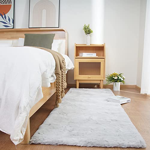 Ghouse Kurzflor Wohnzimmer Teppich Schlafzimmer Matte Moderner Home Flauschig Weich Teppiche für Kinderzimmer Anti-Rutsch Unterseite Waschbarer Teppich 60x180 cm Grau von Ghouse