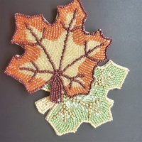 Set Aus 6 Ahornblatt Perlen Untersetzer - Handgemachte Herbst Kaffeetisch Dekor Blumen Geschenk Boxed von GibbDaan